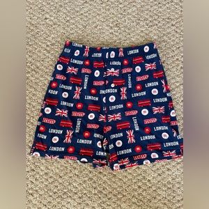 Men’s small London M&M shorts